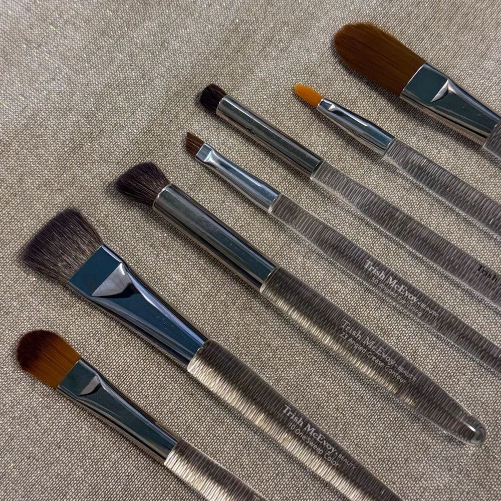 Trish McEvoy 7pc Brush Set-Foundation-Concealer-Blending-Crease-Contour-Liner - Picture 1 of 4